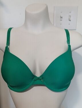 Victoria's Secret Green Feminine Sexy Demi Bra